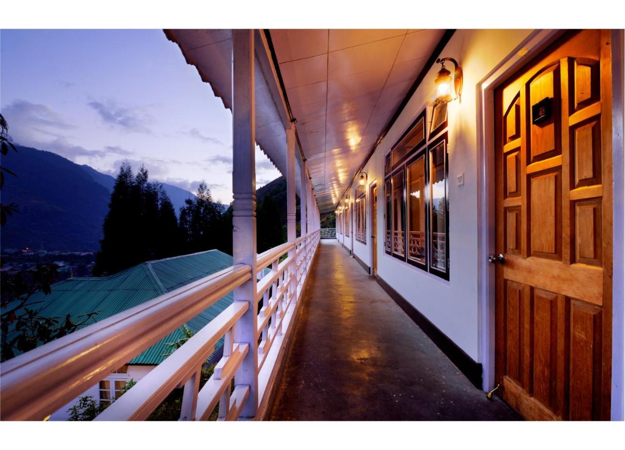Summit Alpine Resort Lacsung Kültér fotó